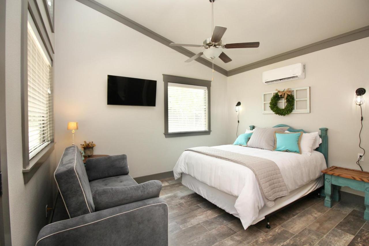 Green Acres Cottages - New Braunfels Suite Wimberley Zewnętrze zdjęcie